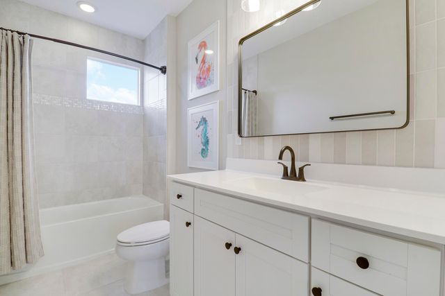 125 Bonnette Hunt Club Lane, Palm Beach Gardens, FL 33418
