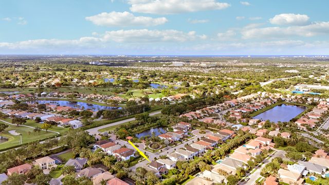 125 Bonnette Hunt Club Lane, Palm Beach Gardens, FL 33418