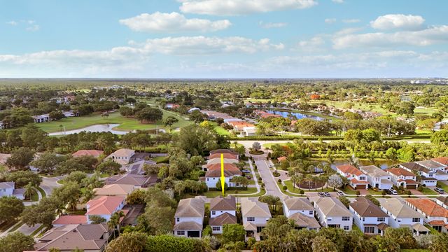 125 Bonnette Hunt Club Lane, Palm Beach Gardens, FL 33418