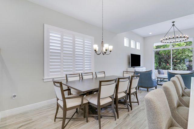 125 Bonnette Hunt Club Lane, Palm Beach Gardens, FL 33418