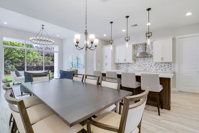 125 Bonnette Hunt Club Lane, Palm Beach Gardens, FL 33418