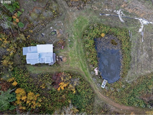 2150 BRIDGE Ln, Wolf Creek, OR 97497