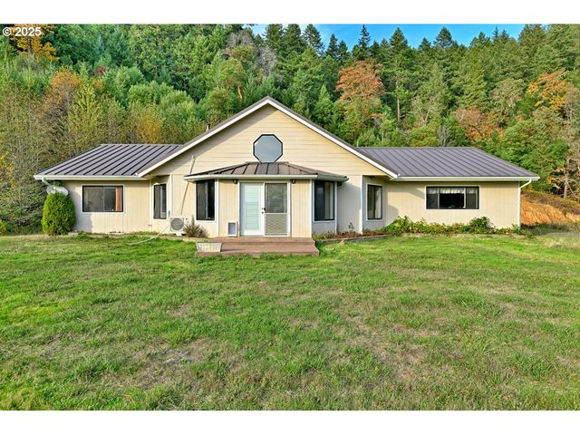 2150 BRIDGE Ln, Wolf Creek, OR 97497