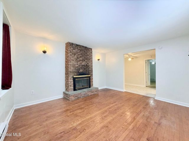 377 Hamilton Street, Albany, NY 12210