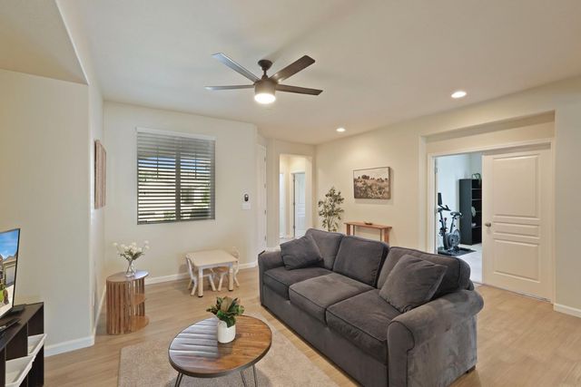 17195 Rail Way, Lathrop, CA 95330