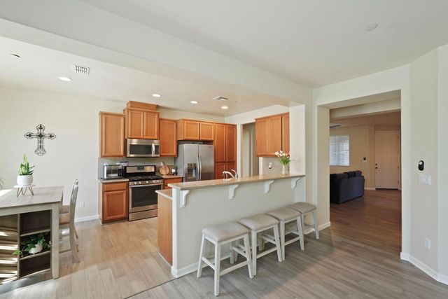 17195 Rail Way, Lathrop, CA 95330