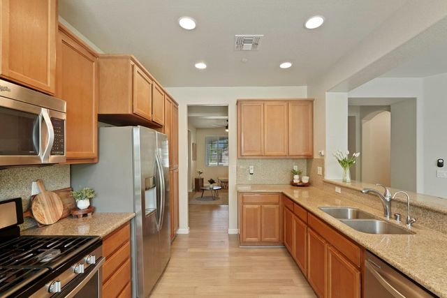 17195 Rail Way, Lathrop, CA 95330