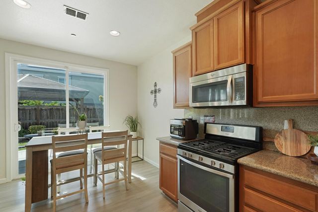 17195 Rail Way, Lathrop, CA 95330