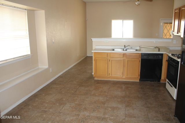 11613 SANDY PLATEAU Circle, El Paso, TX 79936