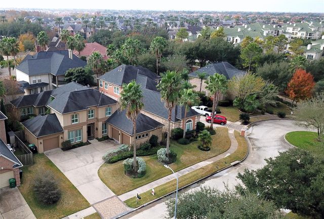 13323 Brentonwood Lane, Houston, TX 77077