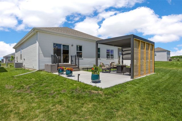 3389 Dreusicke Drive, Coralville, IA 52241