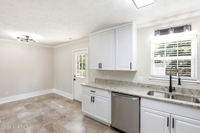 87 S High Point Road, Southport, NC 28461