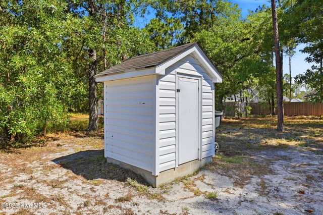 87 S High Point Road, Southport, NC 28461