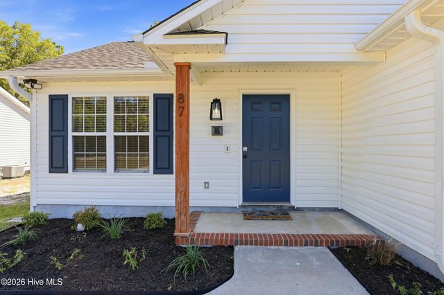 87 S High Point Road, Southport, NC 28461
