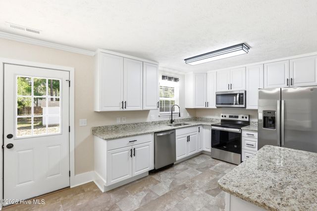 87 S High Point Road, Southport, NC 28461