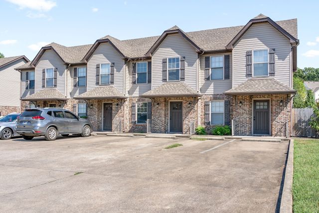 1769 Spring Water Dr Apt B, Clarksville, TN 37040