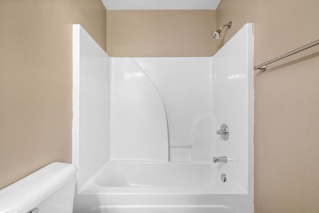 1769 Spring Water Dr Apt B, Clarksville, TN 37040