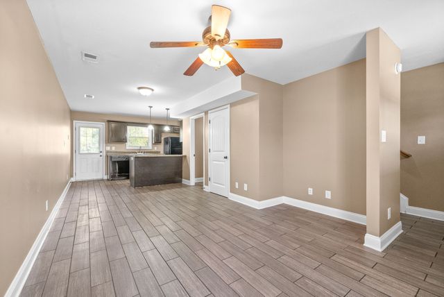 1769 Spring Water Dr Apt B, Clarksville, TN 37040