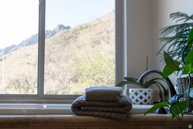 5055 N WATERFALL DR, Pleasant View, UT 84414