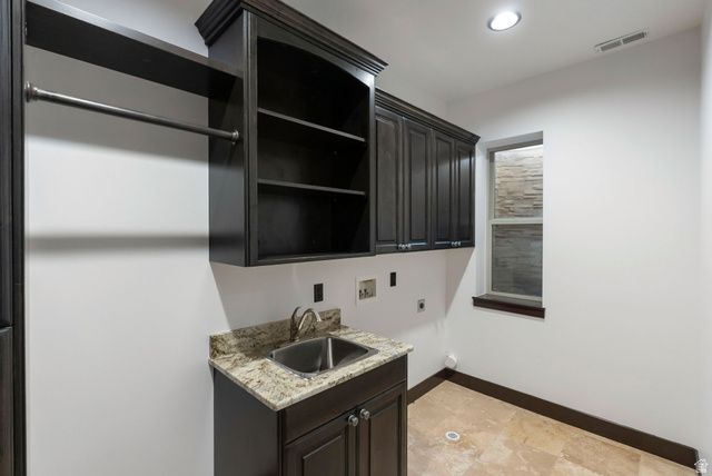 5055 N WATERFALL DR, Pleasant View, UT 84414