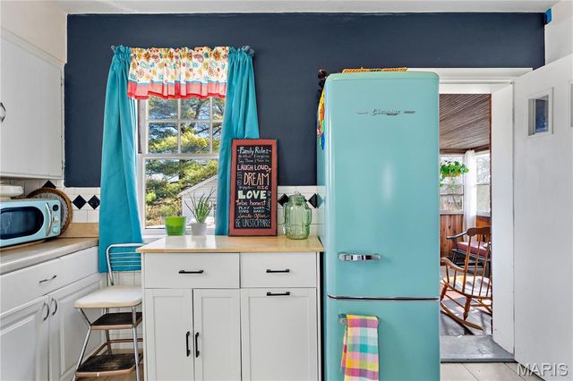 820 N Elizabeth Avenue, St Louis, MO 63135