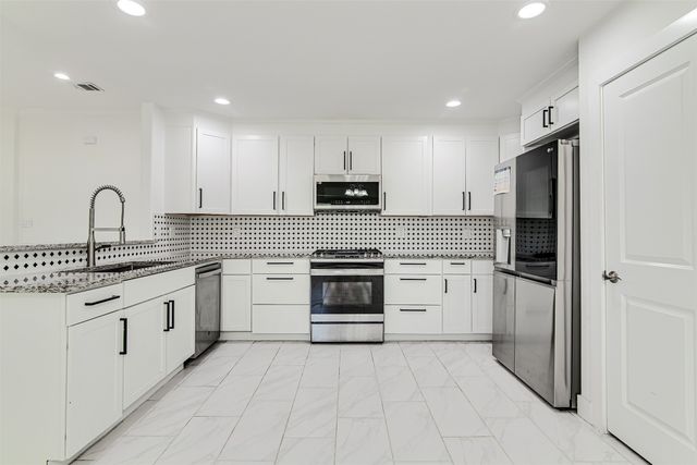 7137 John T White Road, Fort Worth, TX 76120