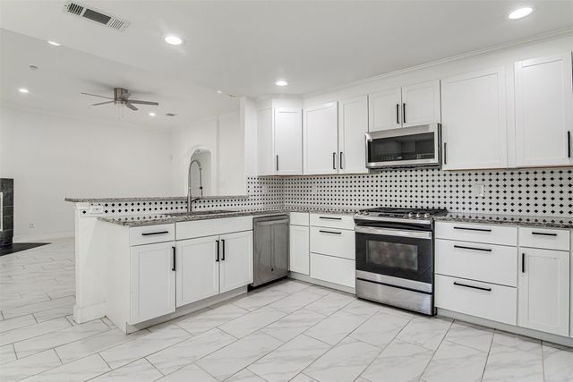 7137 John T White Road, Fort Worth, TX 76120