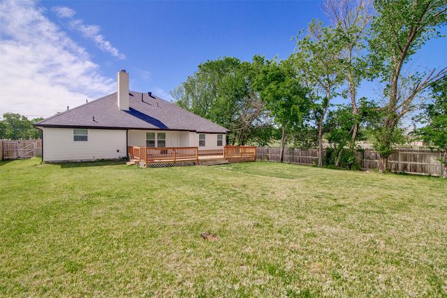 7137 John T White Road, Fort Worth, TX 76120