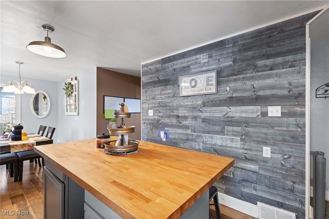 3928 Hanlin Street, Weirton, WV 26062