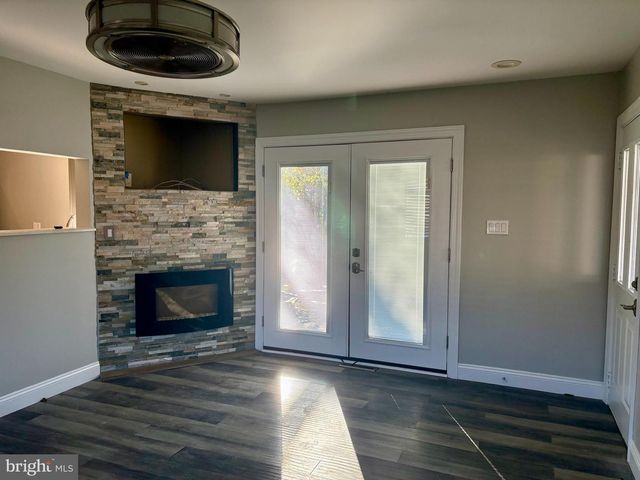 1401 FILBERT ST, Glassboro, NJ 08028