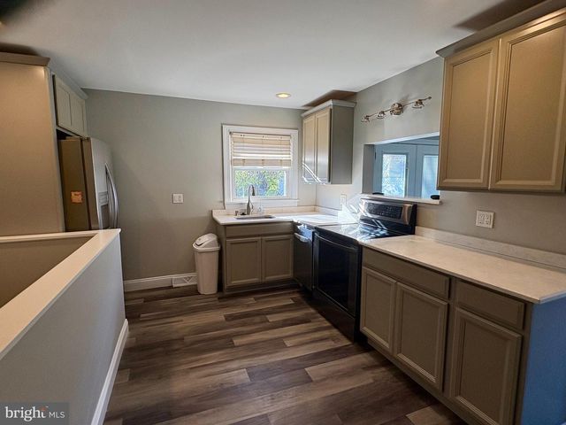 1401 FILBERT ST, Glassboro, NJ 08028