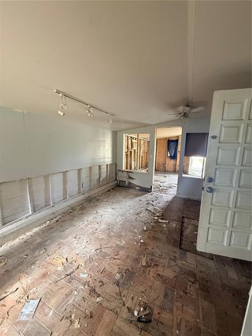 40 HALL STREET, Frostproof, FL 33843