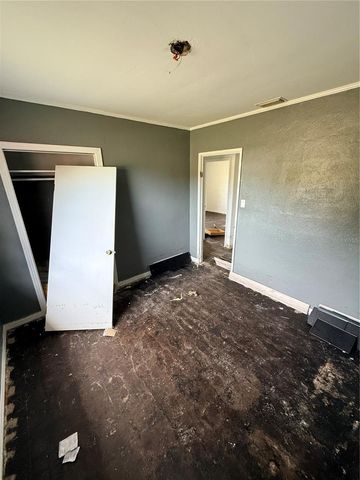 40 HALL STREET, Frostproof, FL 33843