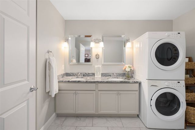 19 Bella Vista Circle, Glocester, RI 02814