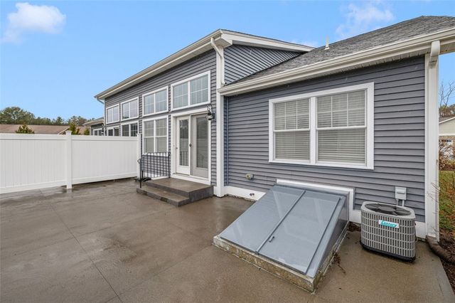 19 Bella Vista Circle, Glocester, RI 02814