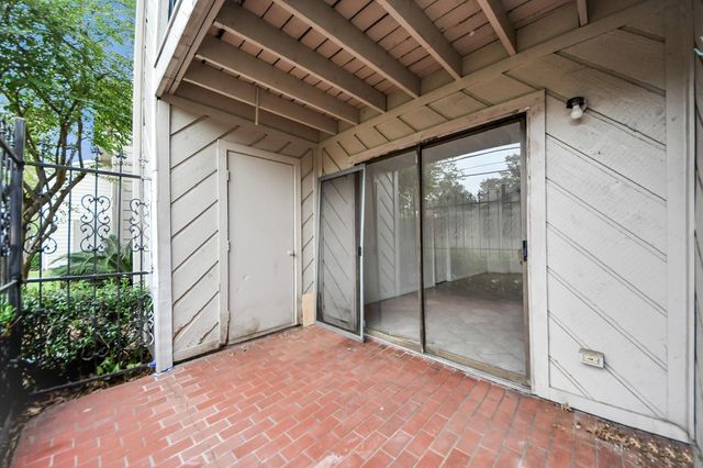 17331 Red Oak Drive 55, Houston, TX 77090