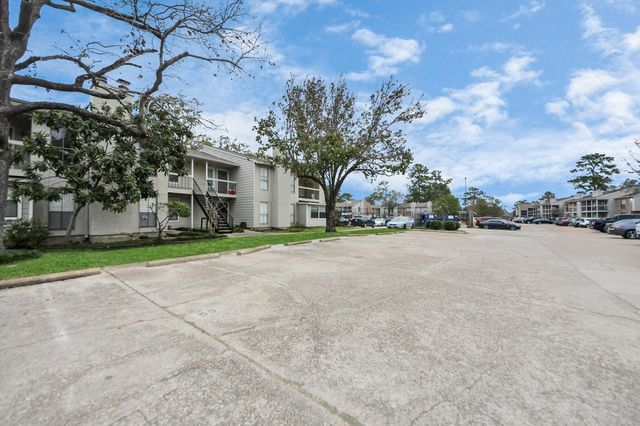 17331 Red Oak Drive 55, Houston, TX 77090
