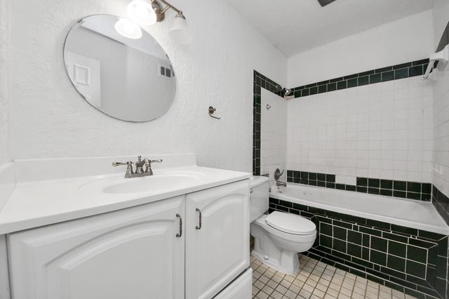 17331 Red Oak Drive 55, Houston, TX 77090
