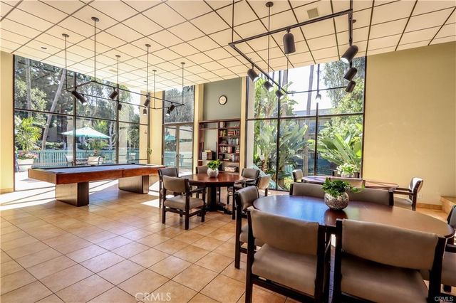 448 N Bellflower 216, Long Beach, CA 90814