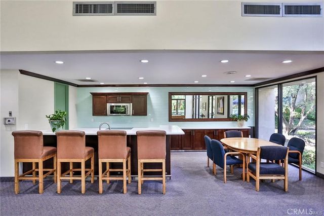448 N Bellflower 216, Long Beach, CA 90814