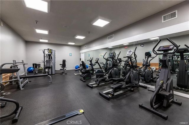 448 N Bellflower 216, Long Beach, CA 90814