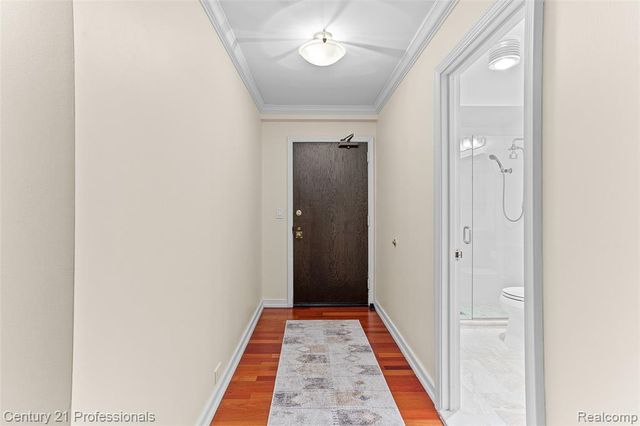 5000 Town Center 1704, Southfield, MI 48075