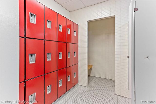 5000 Town Center 1704, Southfield, MI 48075