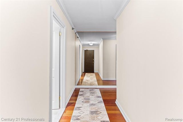 5000 Town Center 1704, Southfield, MI 48075