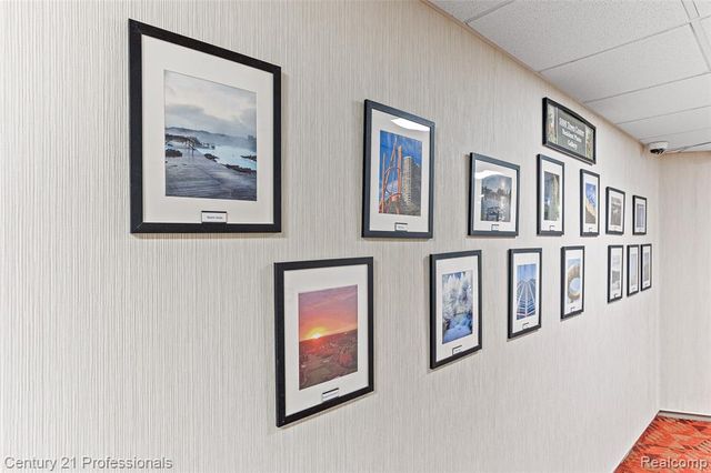 5000 Town Center 1704, Southfield, MI 48075