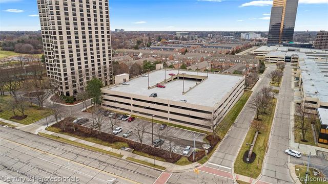 5000 Town Center 1704, Southfield, MI 48075