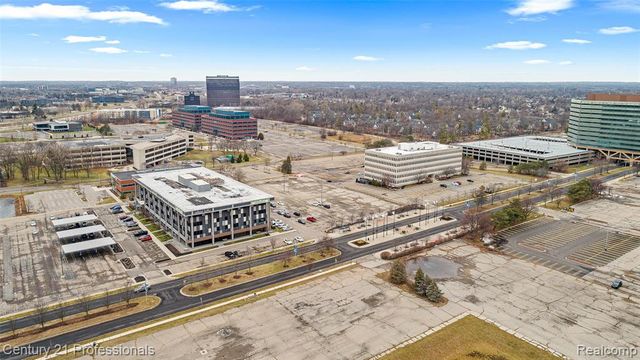 5000 Town Center 1704, Southfield, MI 48075