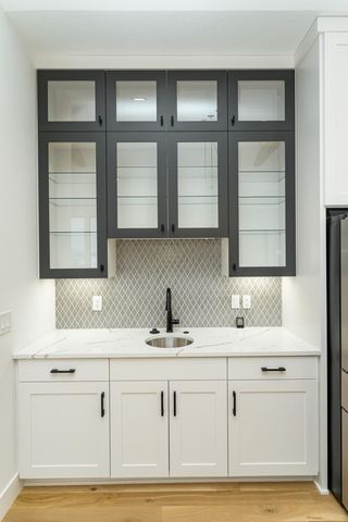 4980 Royal Oaks Circle SW, Rochester, MN 55902