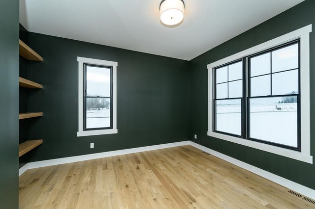 4980 Royal Oaks Circle SW, Rochester, MN 55902