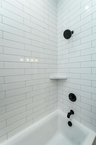 4980 Royal Oaks Circle SW, Rochester, MN 55902